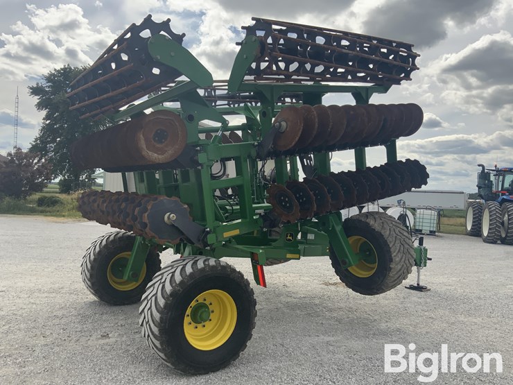 2024-john-deere-2680h-image-5