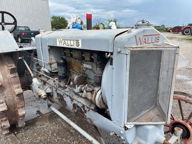 wallis-20-30-tractor-image-11
