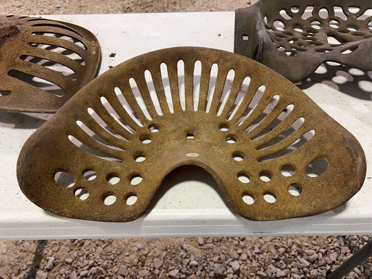 (3)-cast-iron-seats-image-7