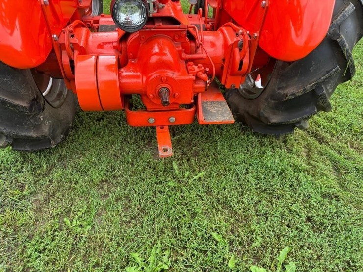 1949-allis-chalmers-ib-tractor-image-16