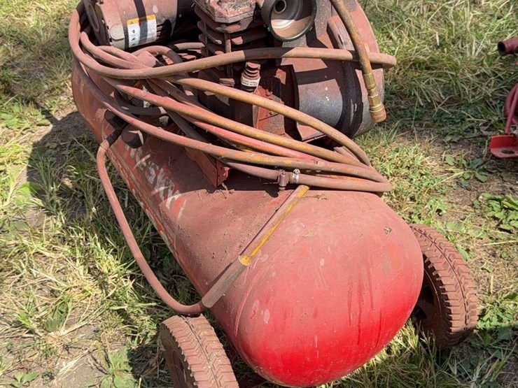 (2)-air-compressors-image-5