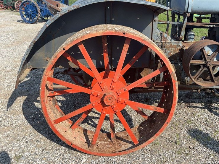 mccormick-deering-10-20-image-32