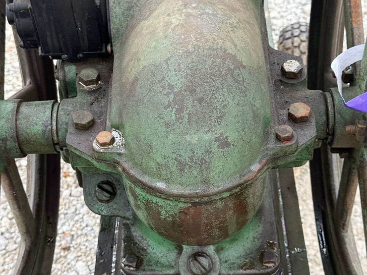 john-deere-1½-hp-type-e-hit-and-miss-engine-image-17