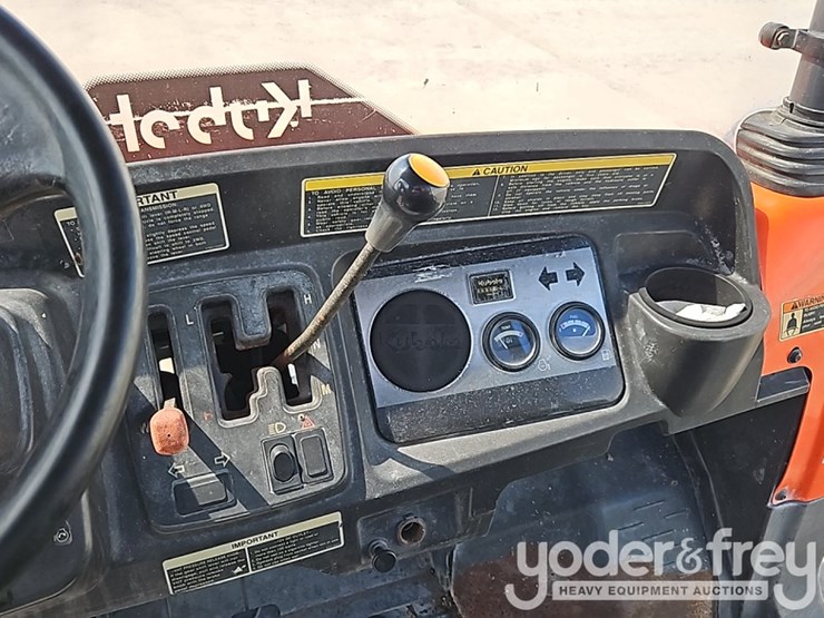 2009-kubota-rtv900-image-18