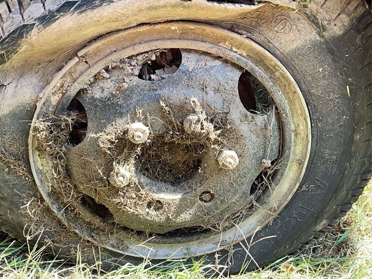 ford-600-image-19