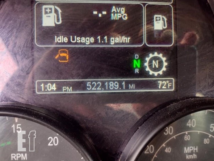 2020-peterbilt-567-image-8