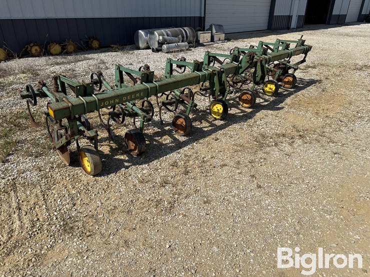 john-deere-6-image-3
