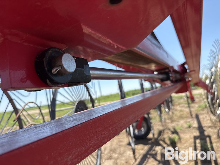 2016-massey-ferguson-3986-image-12