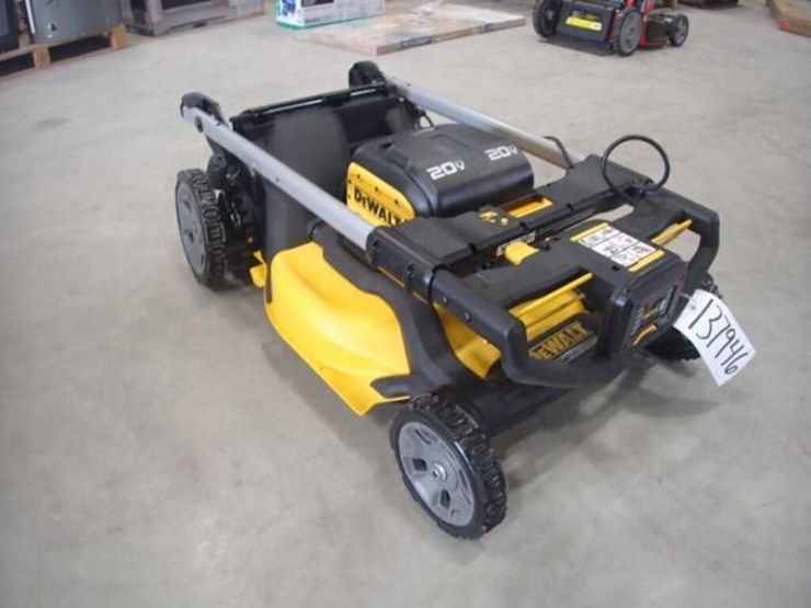 dewalt-21.5-in.-electric-push-mower-image-1