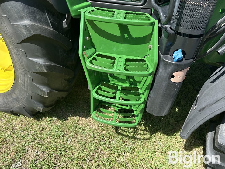 2014-john-deere-6115m-image-18