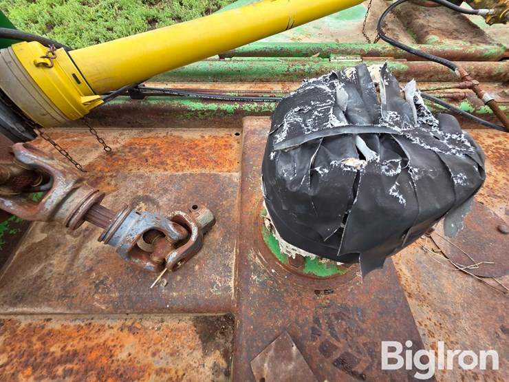 john-deere-1518-image-12