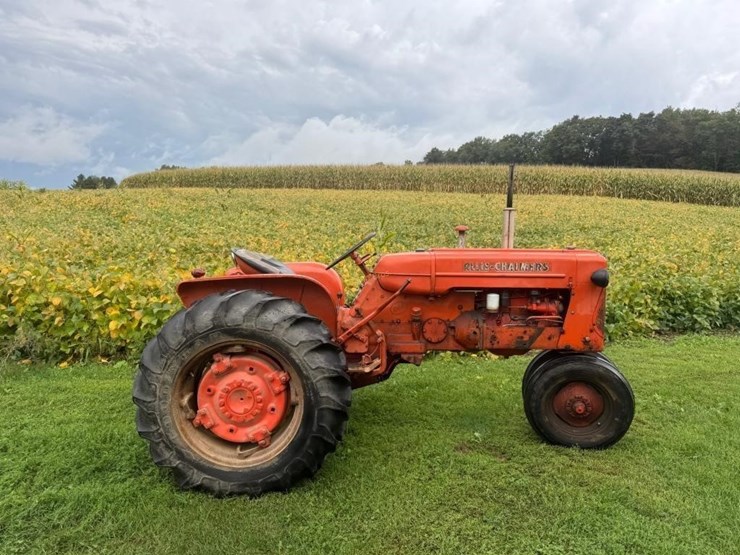 allis-chalmers-d14-tractor-image-2
