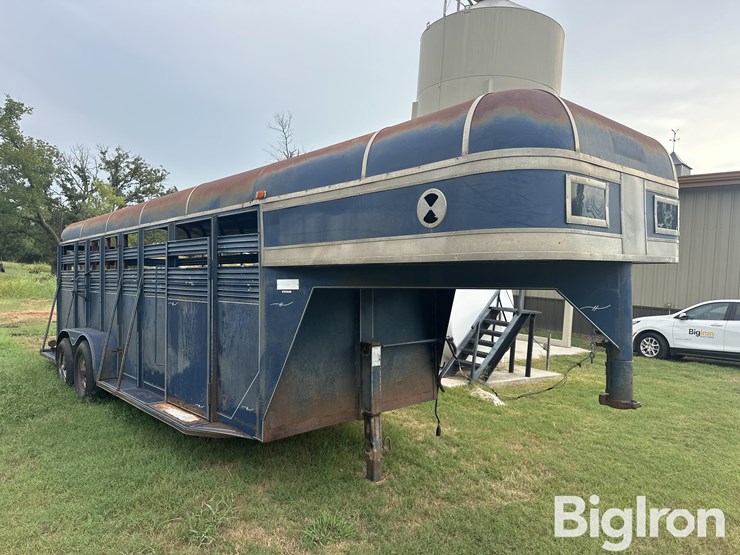 20’-steel-t/a-livestock-trailer-image-3
