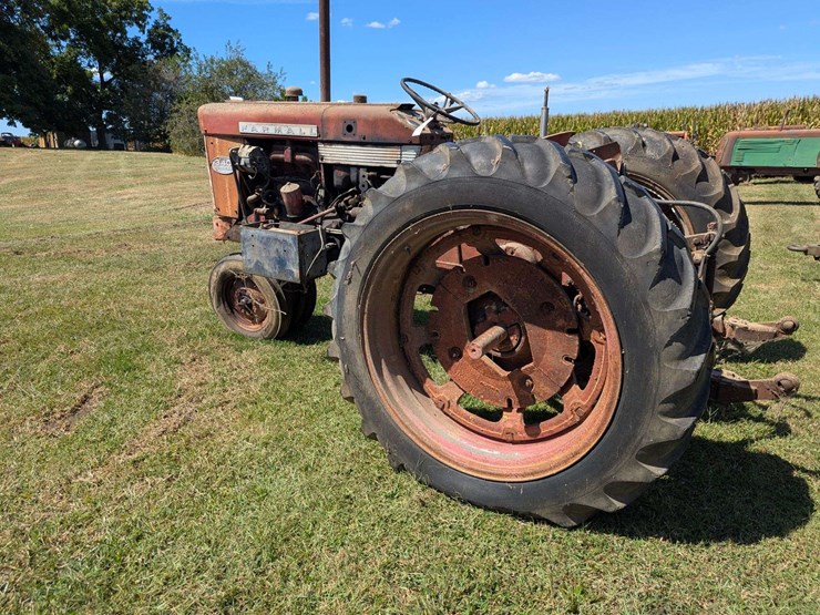 farmall-340-diesel-image-8