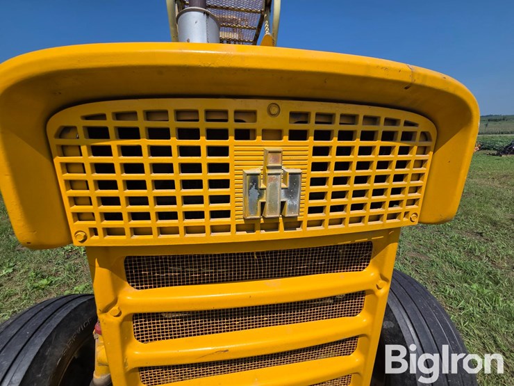 international-forklift-image-11