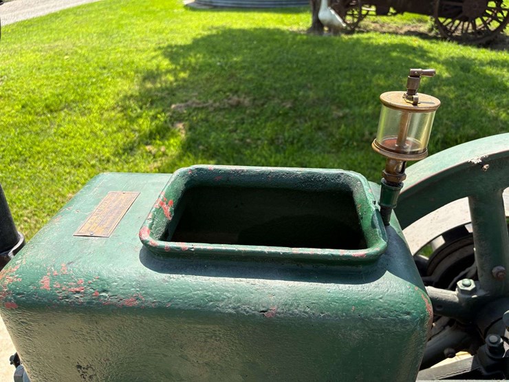 la-fonderie-de-plessisville-7hp-engine-on-cart-image-10