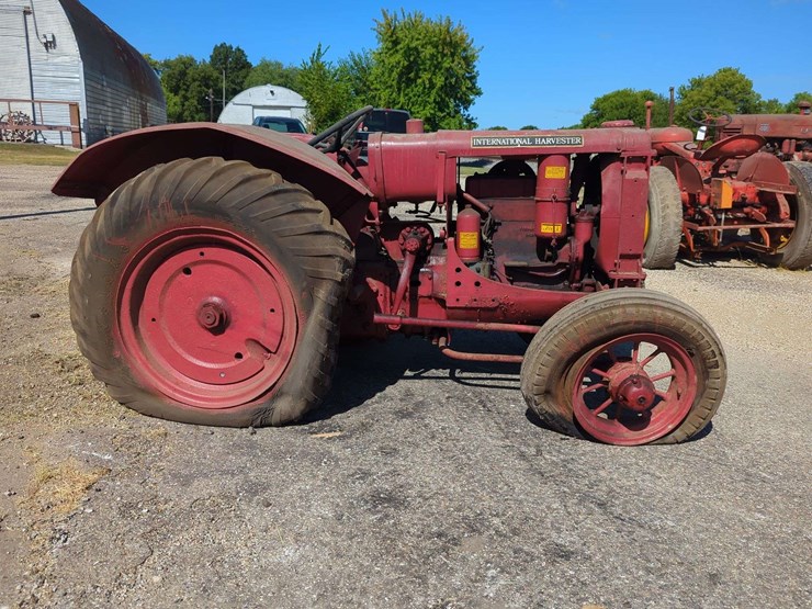 international-harvester---mccormick-deering-d-50-image-1