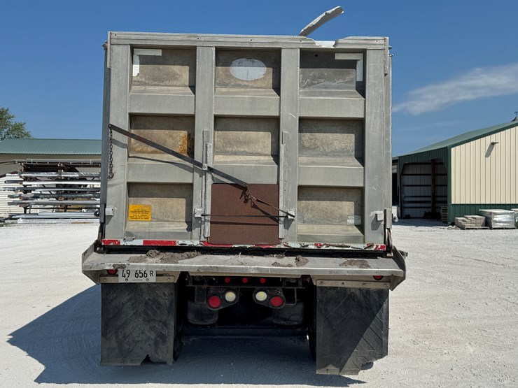 #1642-•-1995-peterbilt-dump-truck-image-5