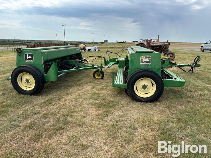 john-deere-450-image-4