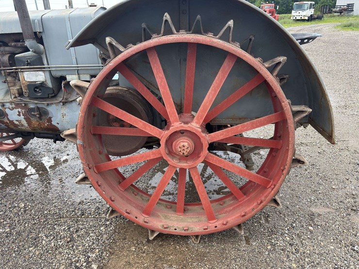 wallis-20-30-tractor-image-40