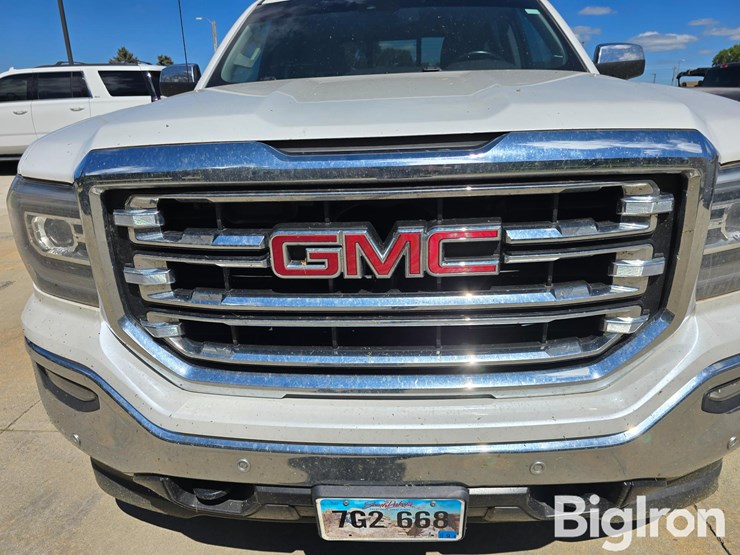 2018-gmc-sierra-1500-slt-image-11