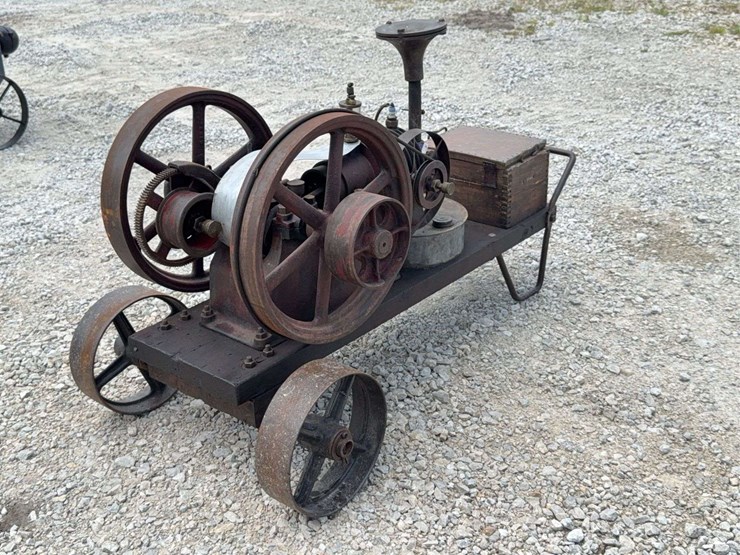 international-tom-thumb-engine-image-9