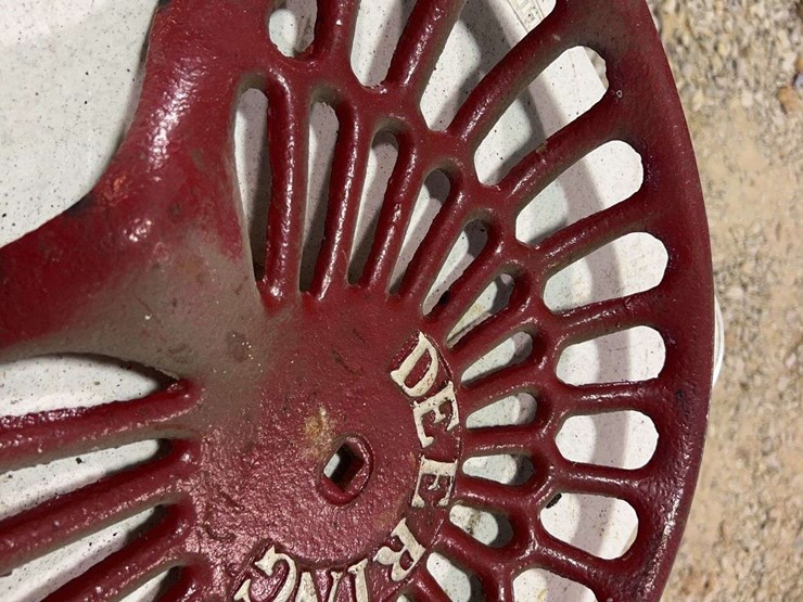 (3)-cast-iron-seats-image-3