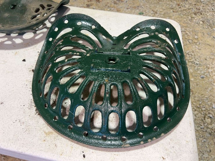 (3)-cast-iron-seats-image-6