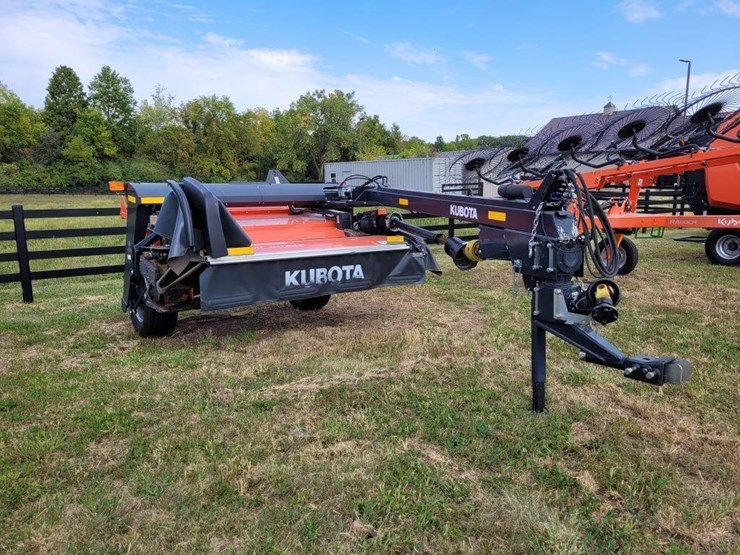2020-kubota-disc-mower-conditioner-image-2