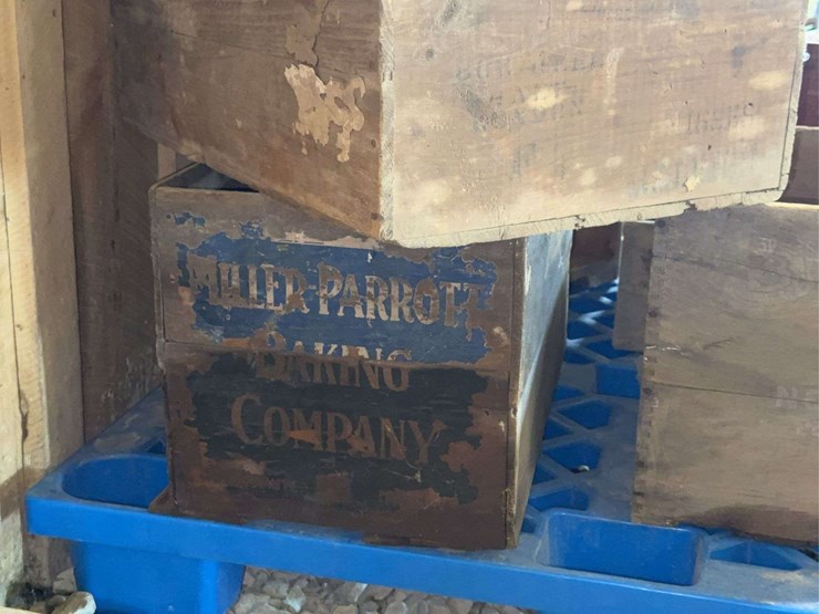 group-of-wood-boxes-image-17