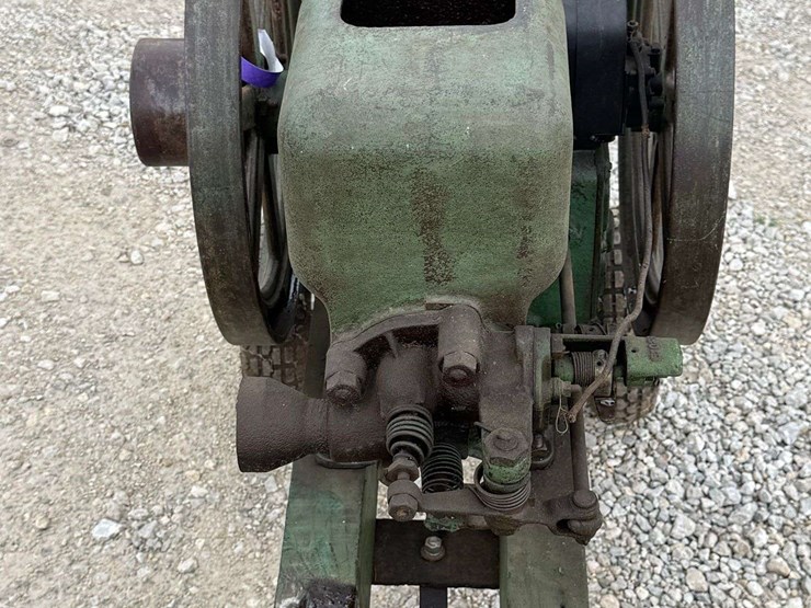john-deere-1½-hp-type-e-hit-and-miss-engine-image-10
