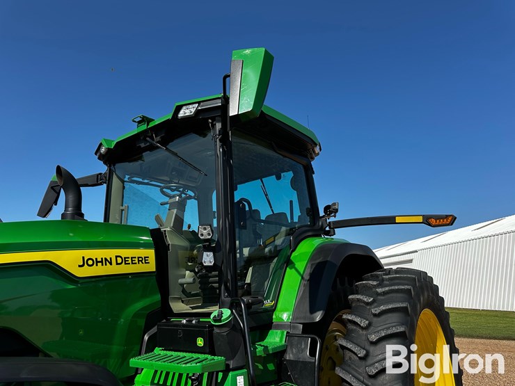 2023-john-deere-8r-370-image-10