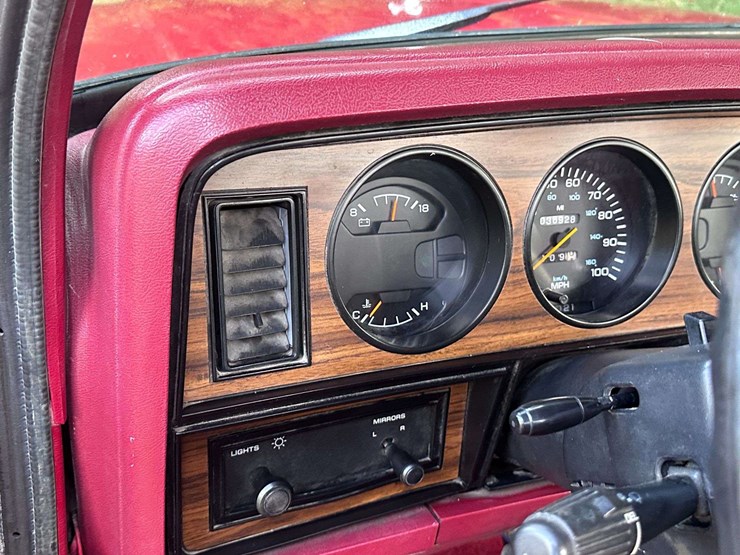 1991-dodge-d250-image-39