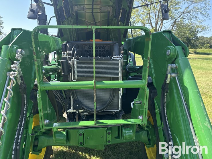 2014-john-deere-6115m-image-15