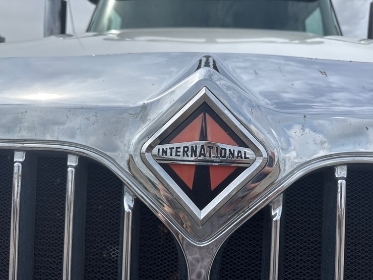 2015-international-prostar-image-28