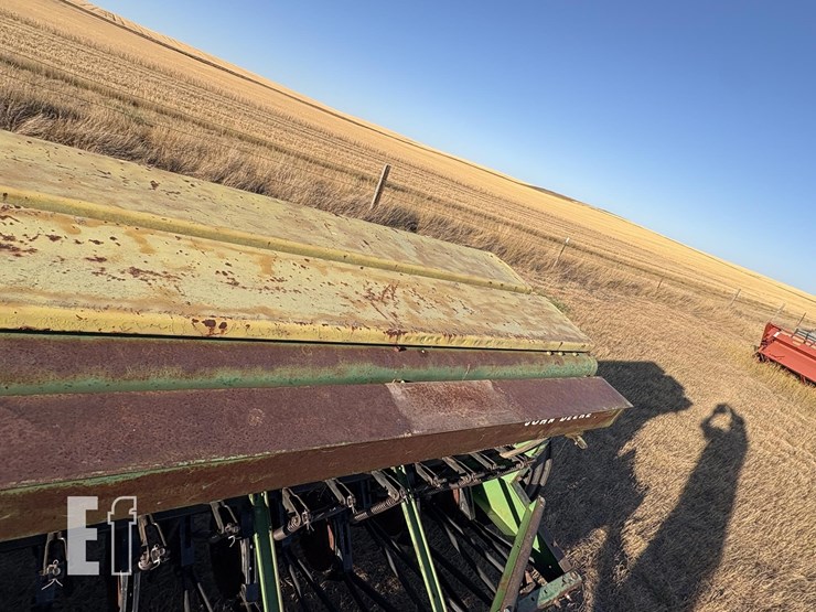 john-deere-8300-image-7