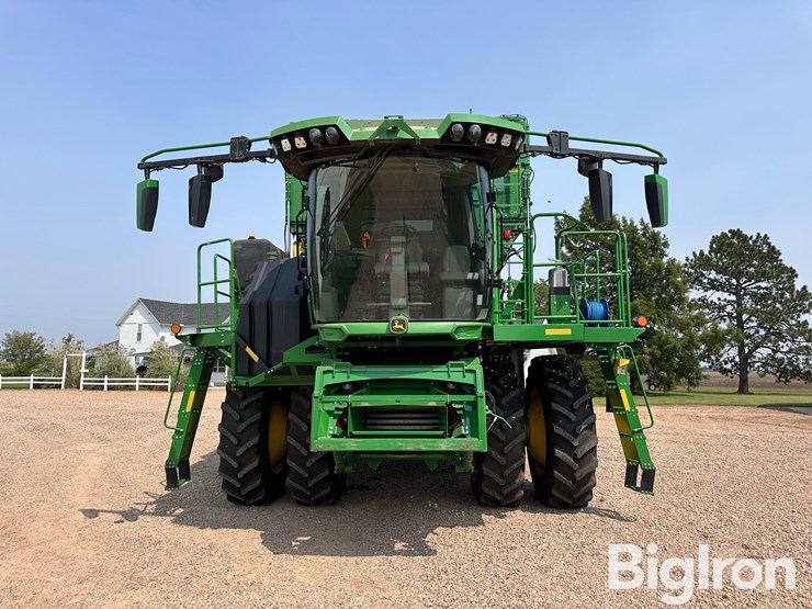 2022-john-deere-cs770-cotton-stripper-image-2