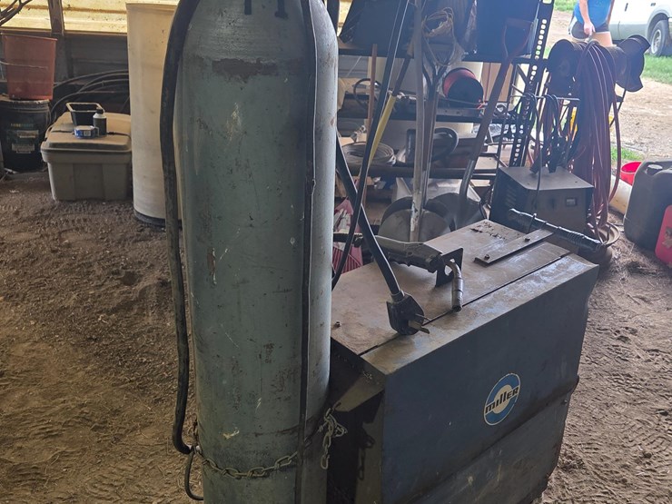 miller-200-welder-image-5