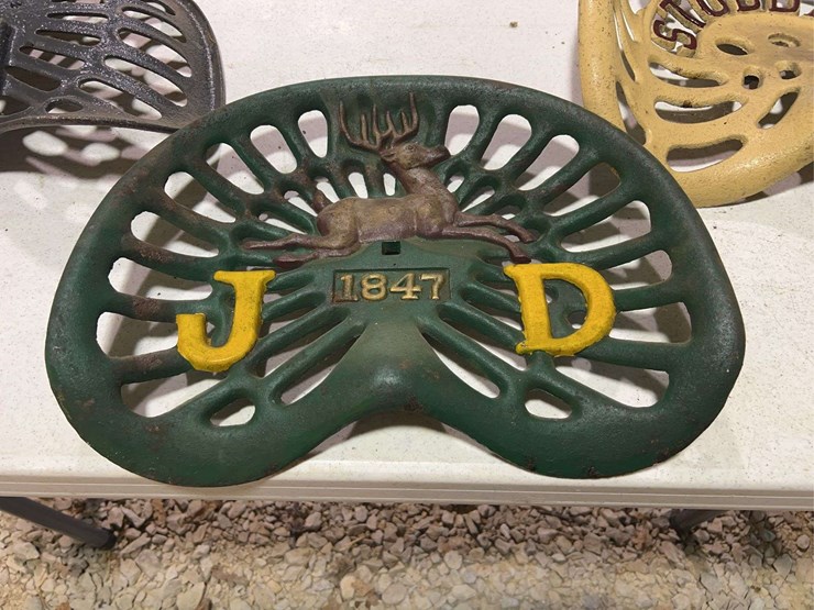 (3)-cast-iron-seats-image-11