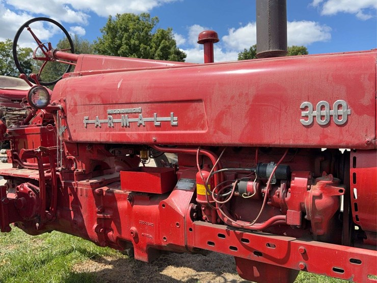 farmall-300-image-67