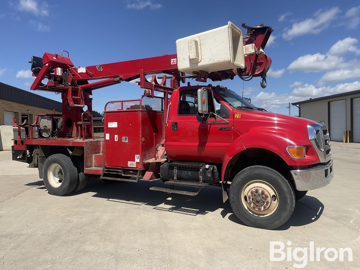 2006-ford-f750-xlt-image-3