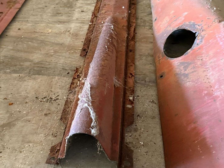 farmall-400-hood,-and-nose-cones-(3-pcs)-image-6