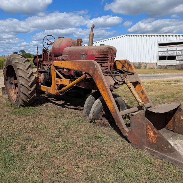 1956 McCormick Farmall L.P.Gas 400