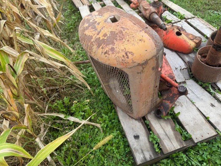 allis-chalmers-tractor-parts-image-5