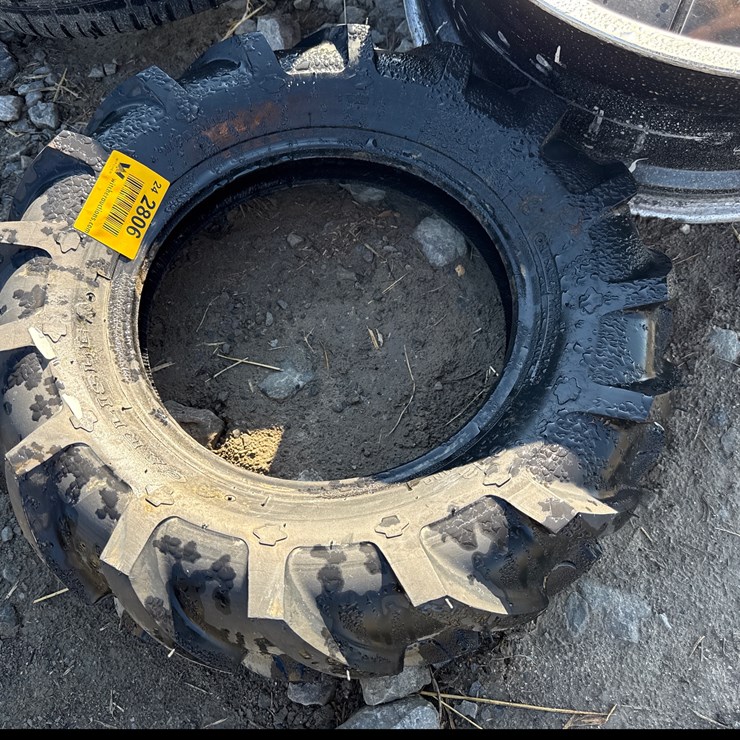 #2806 • Carlisle Super Lug 6-12 Tire -INV#2806 Inv# 2806 Inv#: 2806