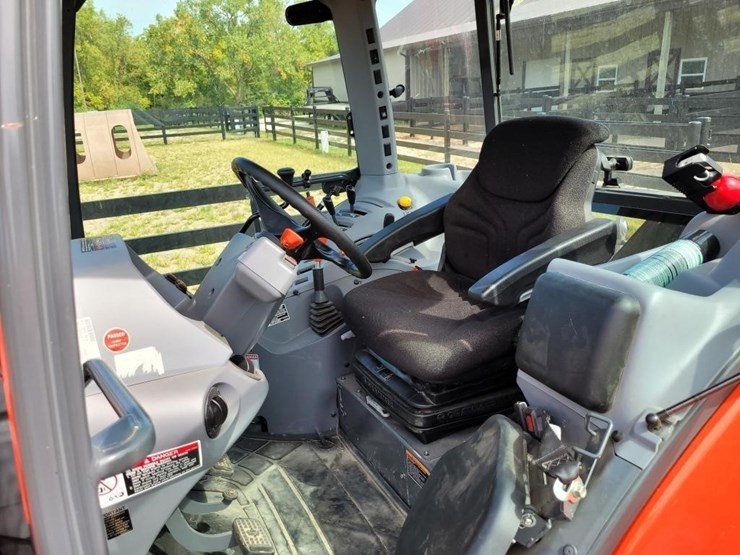 2021-kubota-tractor-with-loader-w/84"-qa-bucket-image-6