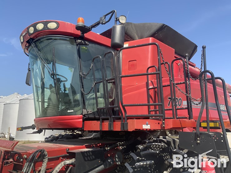 2009-case-ih-7120-image-9