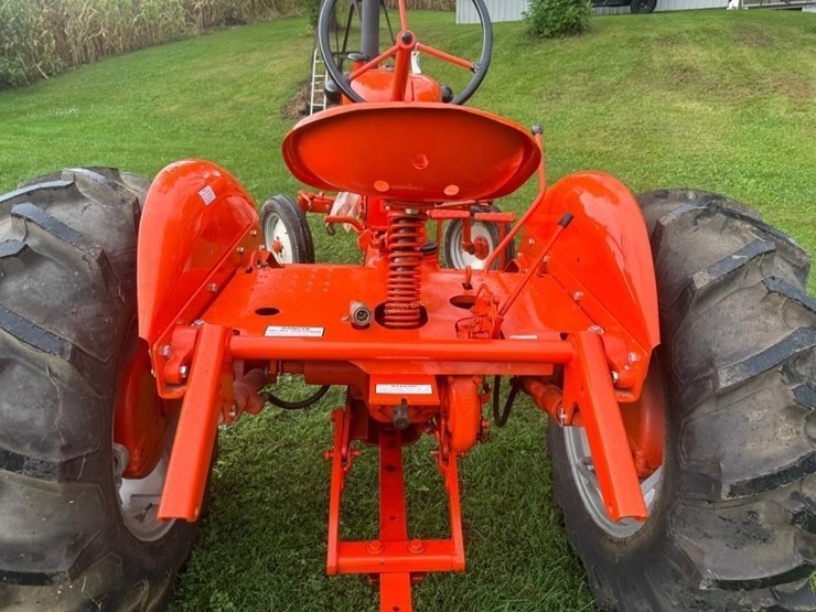 allis-chalmers-ca-tractor-image-10