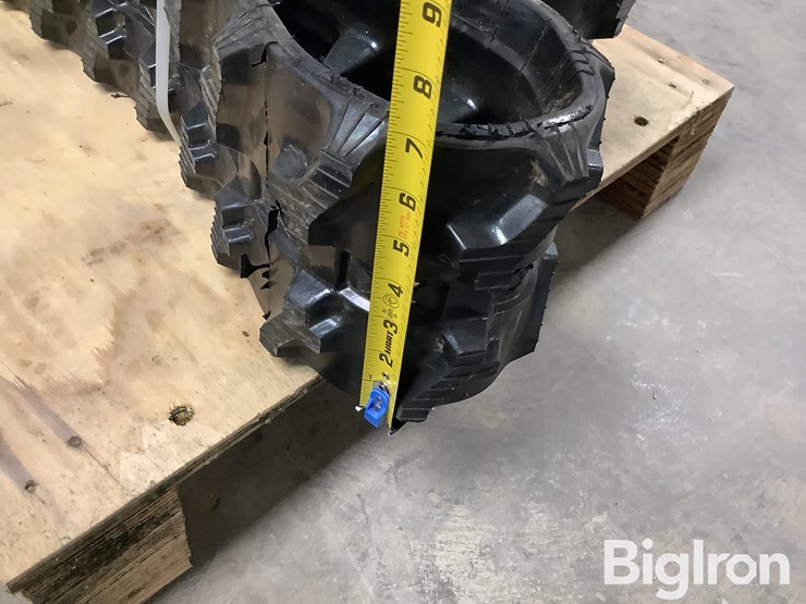rubber-tracks-image-15