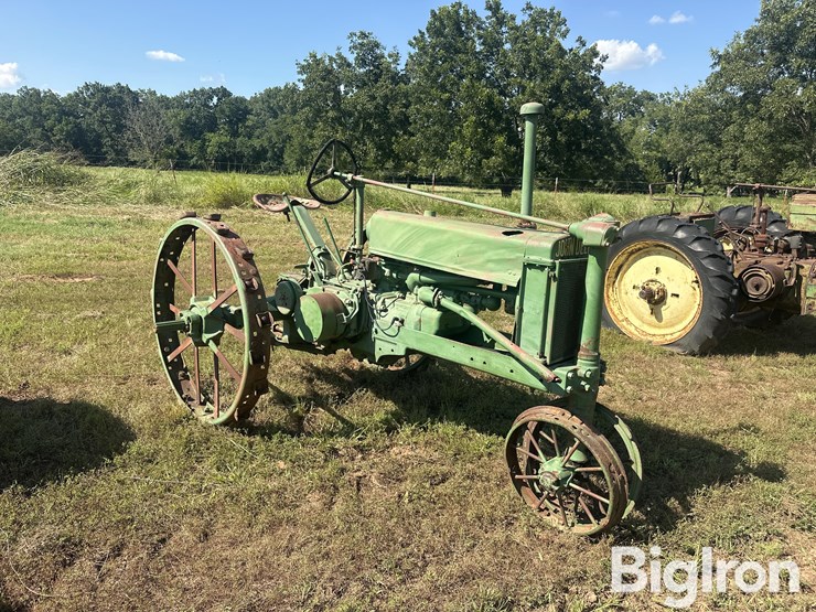 john-deere-b-image-3